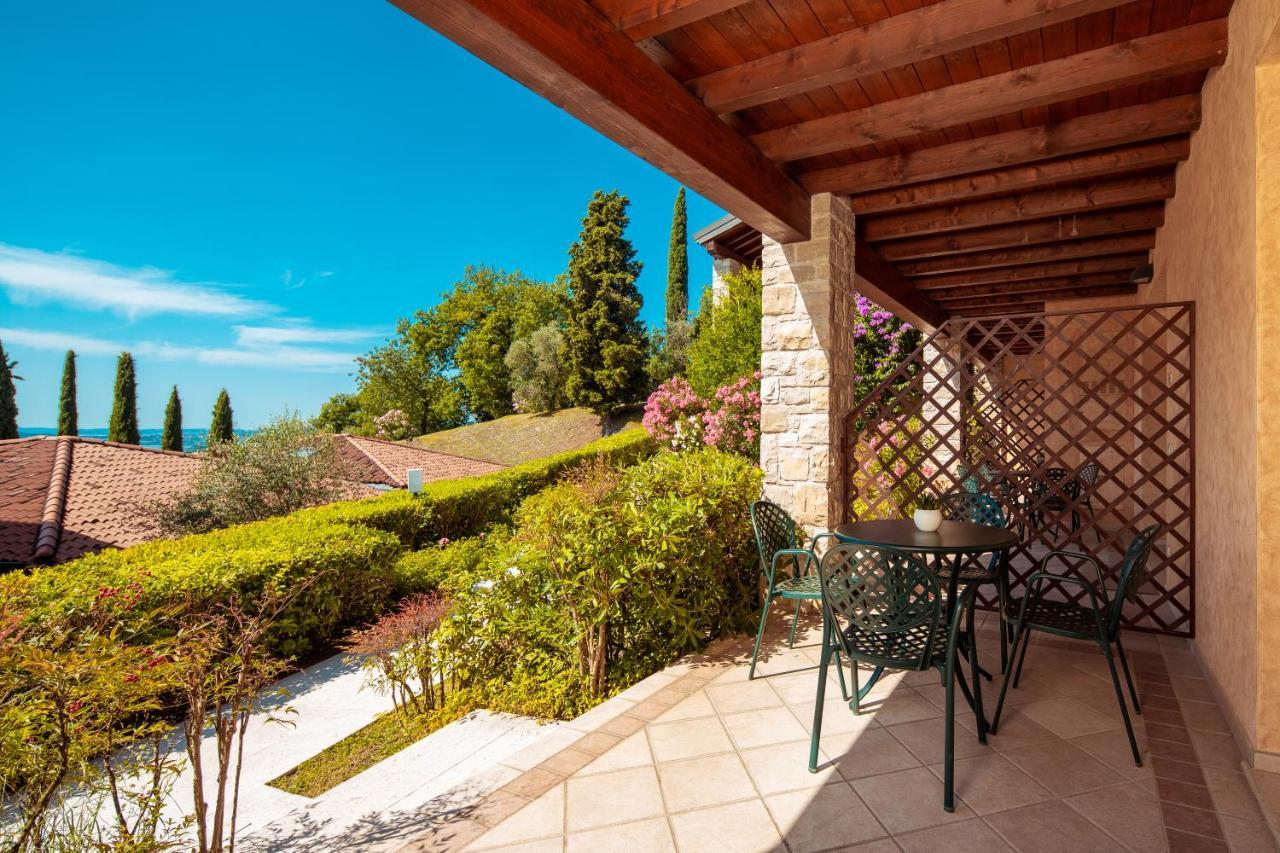 Domina Borgo Degli Ulivi - Garda Lake Gardone Riviera Exterior foto