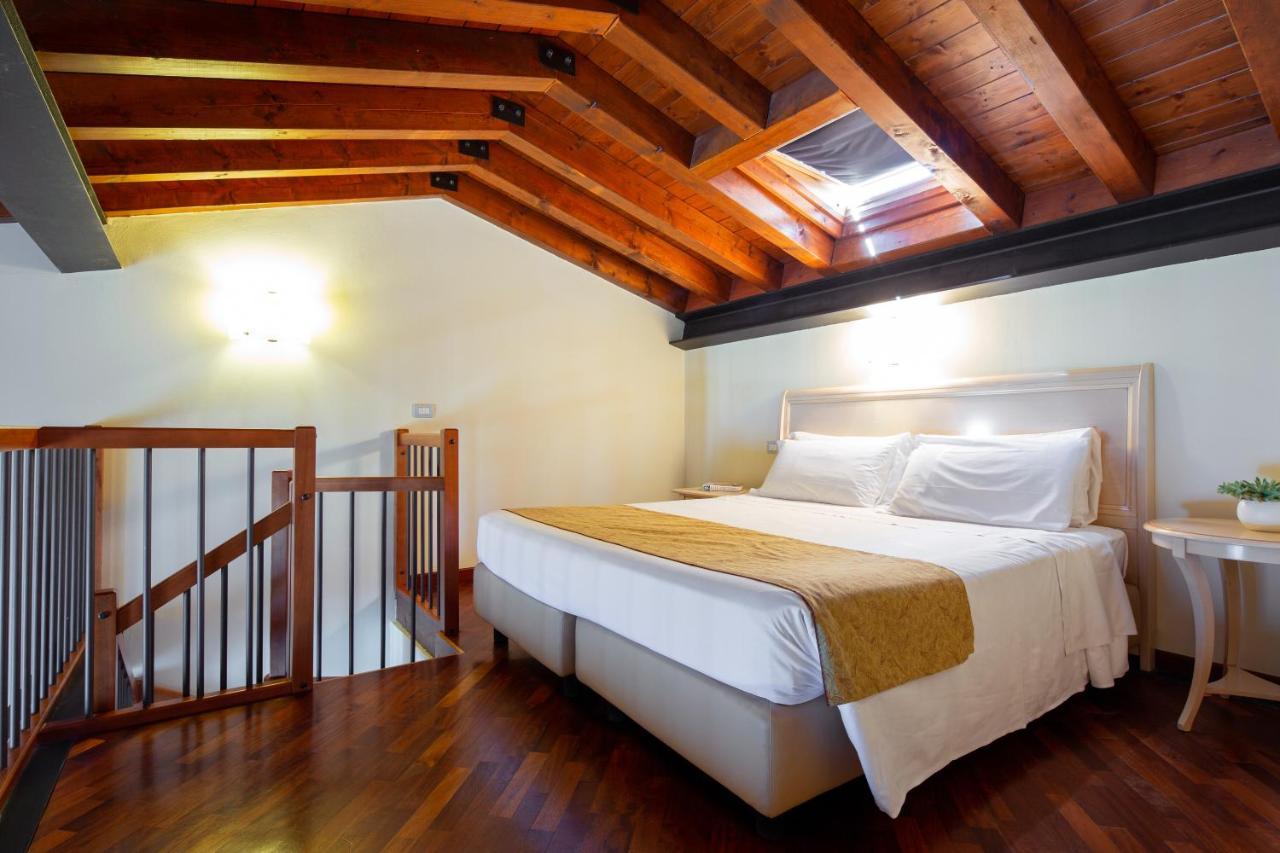 Domina Borgo Degli Ulivi - Garda Lake Gardone Riviera Exterior foto